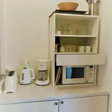 Market Apartment *